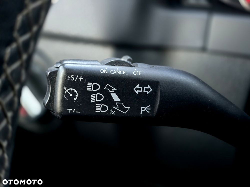 Volkswagen Tiguan 2.0 TDI SCR BlueMotion Technology Exclusive - 30