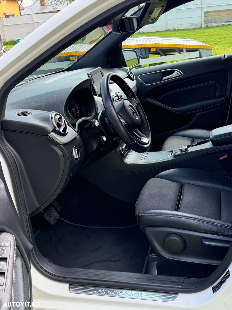 Mercedes-Benz B 180 d 7G-DCT Urban - 10