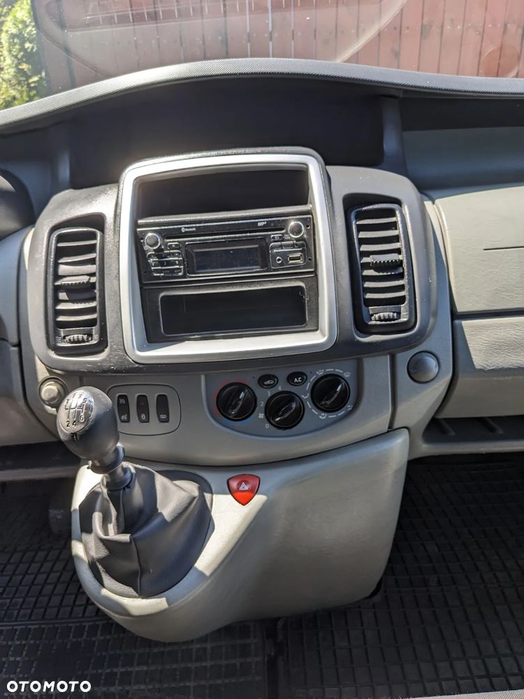 Opel Vivaro - 17