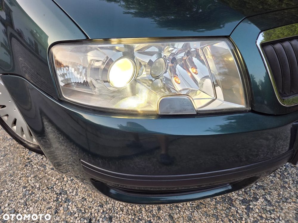 Skoda Superb 2.0 TDI DPF Elegance - 19
