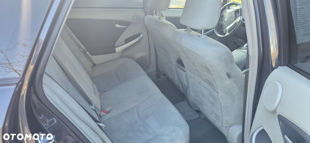 Toyota Prius - 13