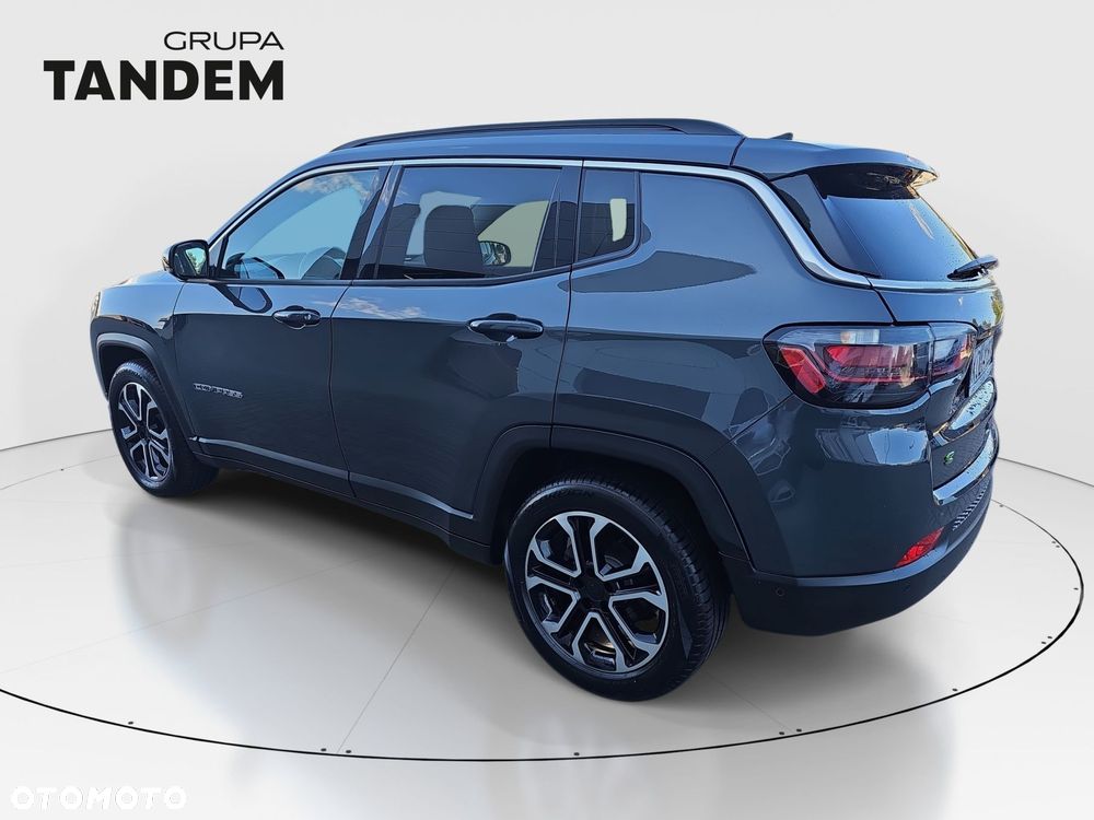Jeep Compass - 8