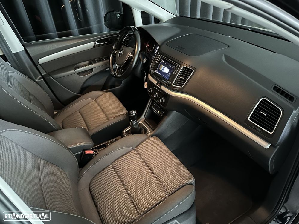 VW Sharan 2.0 TDI Blue Trendline - 17