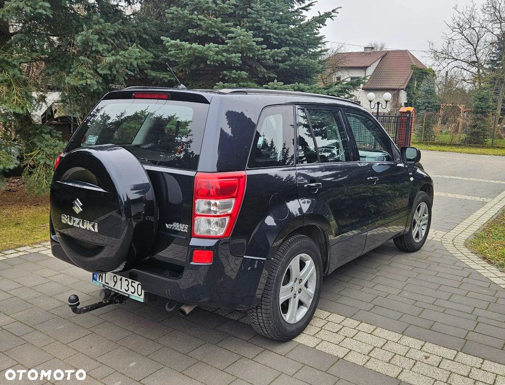 Suzuki Grand Vitara 1.9 DDiS Club DPF - 3