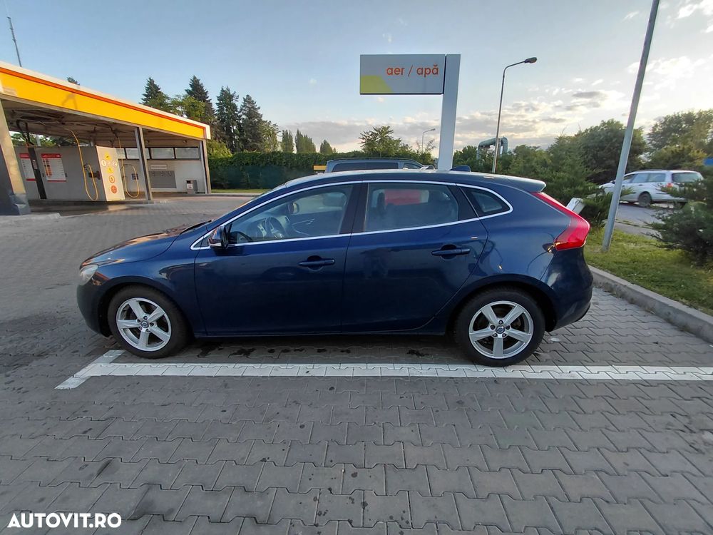 Volvo V40 D2 94g Kinetic - 6