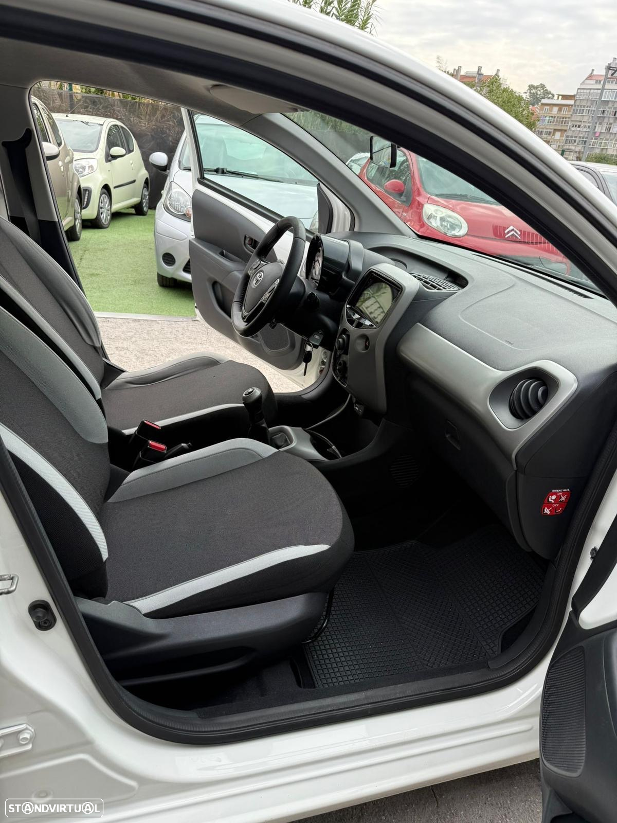 Toyota Aygo 1.0 X-Play+AC+X-Touch - 13