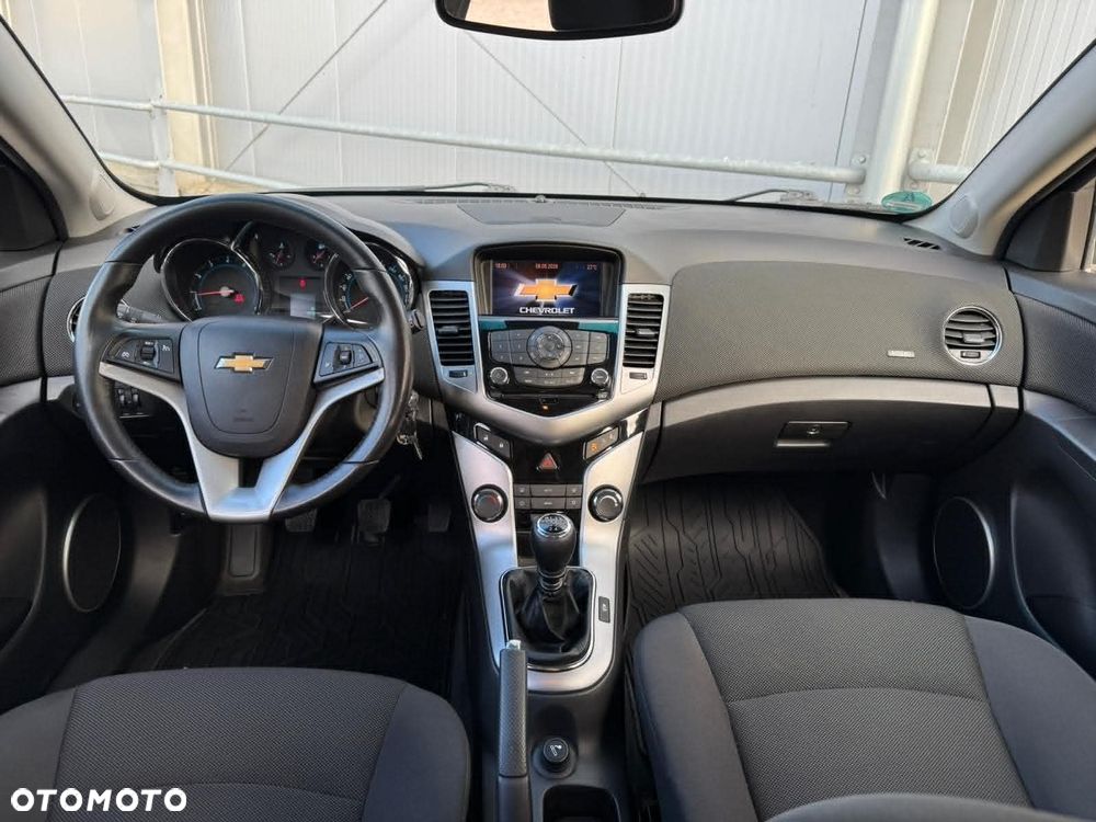 Chevrolet Cruze 1.8 LTZ - 12
