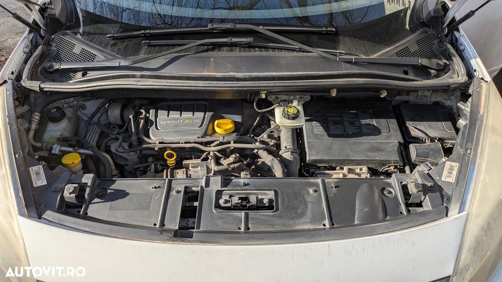 Renault Grand Scenic 1.6 dCi Stop&Start Energy Privilege - 13