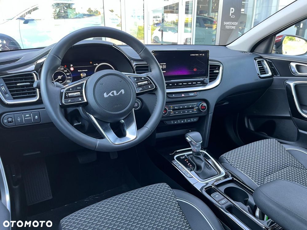 Kia XCeed 1.6 T-GDI Business Line DCT - 11