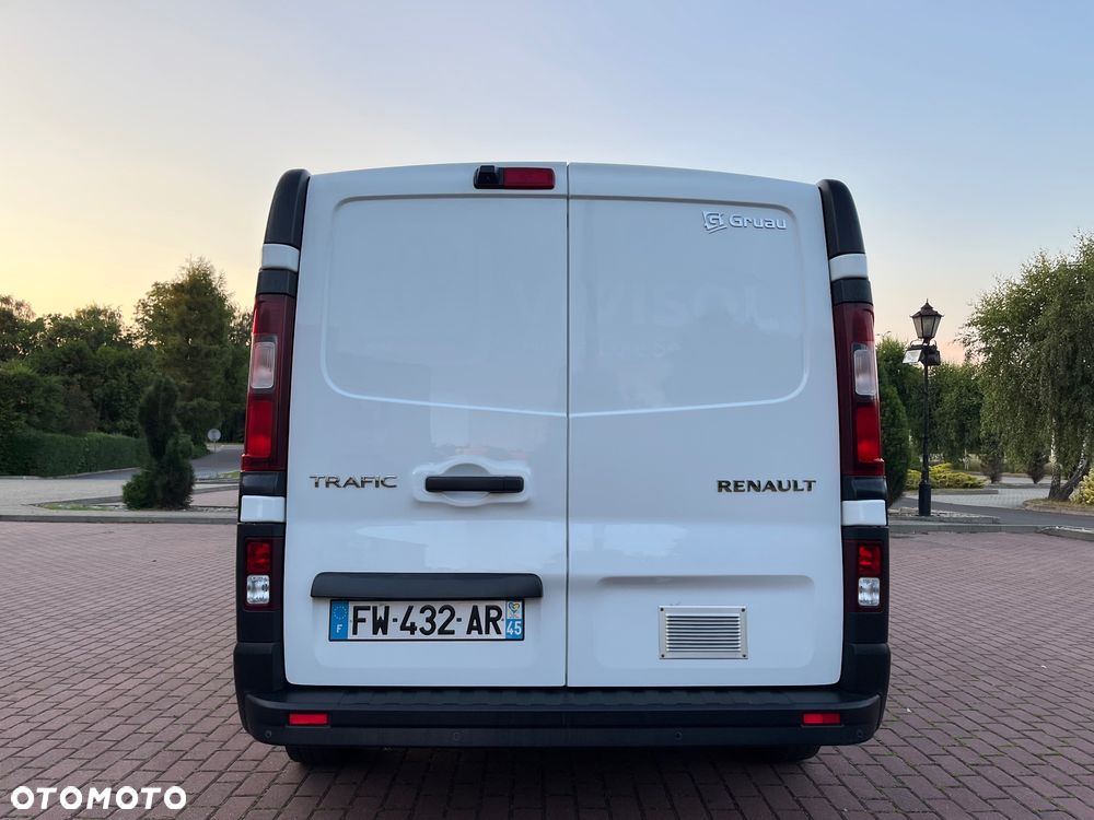 Renault Trafic - 32