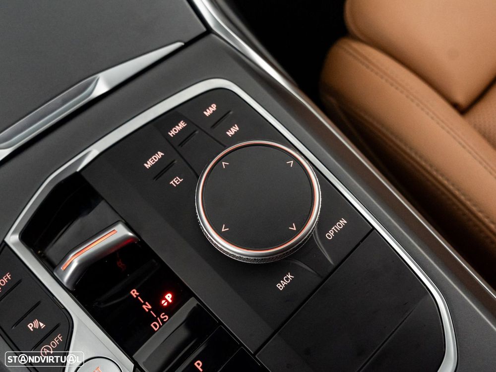 BMW 420 Gran Coupé i Pack Desportivo M Auto - 23