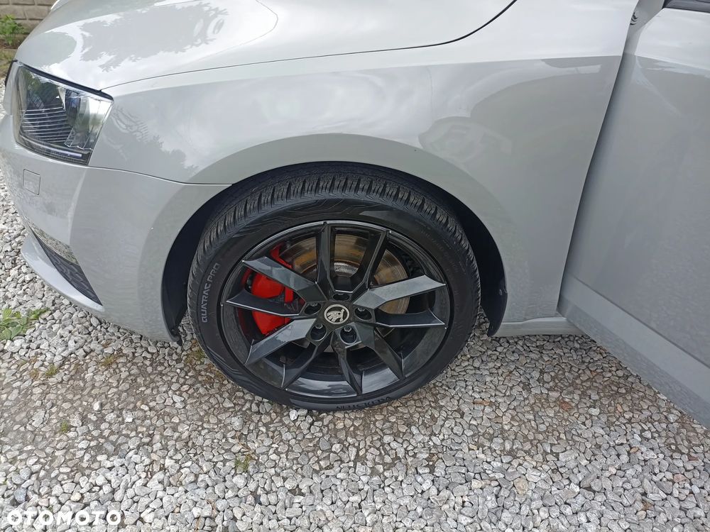 Skoda Octavia 2.0 TDI RS DSG - 36