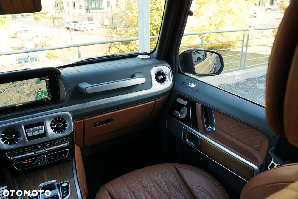 Mercedes-Benz Klasa G 400 d - 23