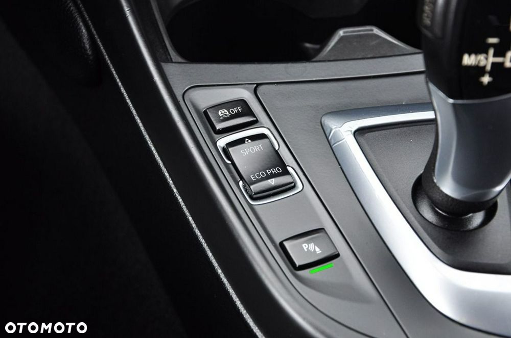 BMW Seria 1 120d BluePerformance - 37