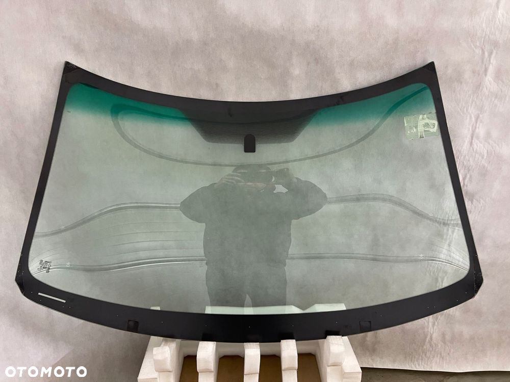 nissan gtr nr35 po 2008 szyba przednia czołowa - 4
