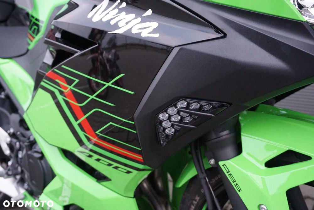 Kawasaki Ninja 400 - 20