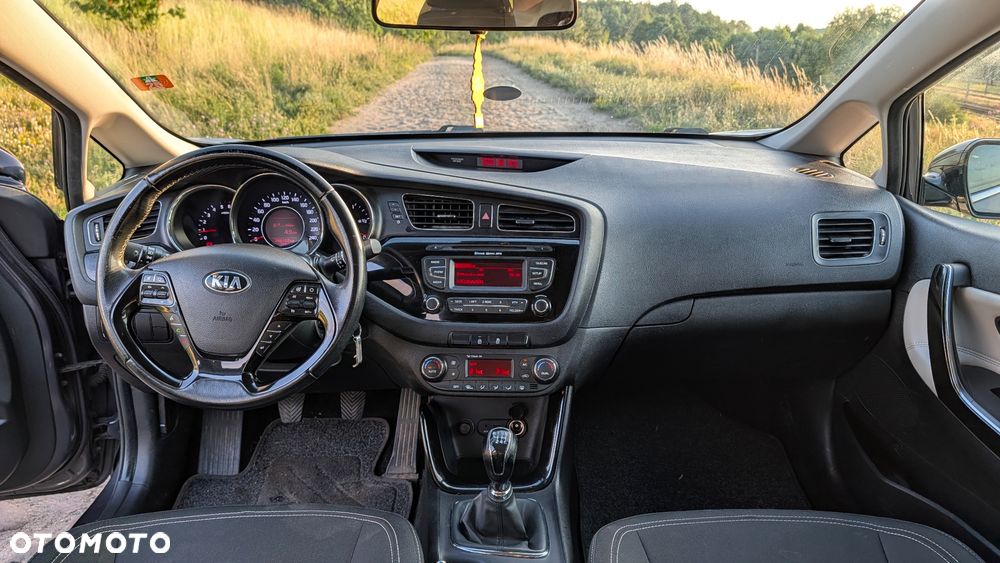 Kia Ceed 1.6 CRDi XL - 24