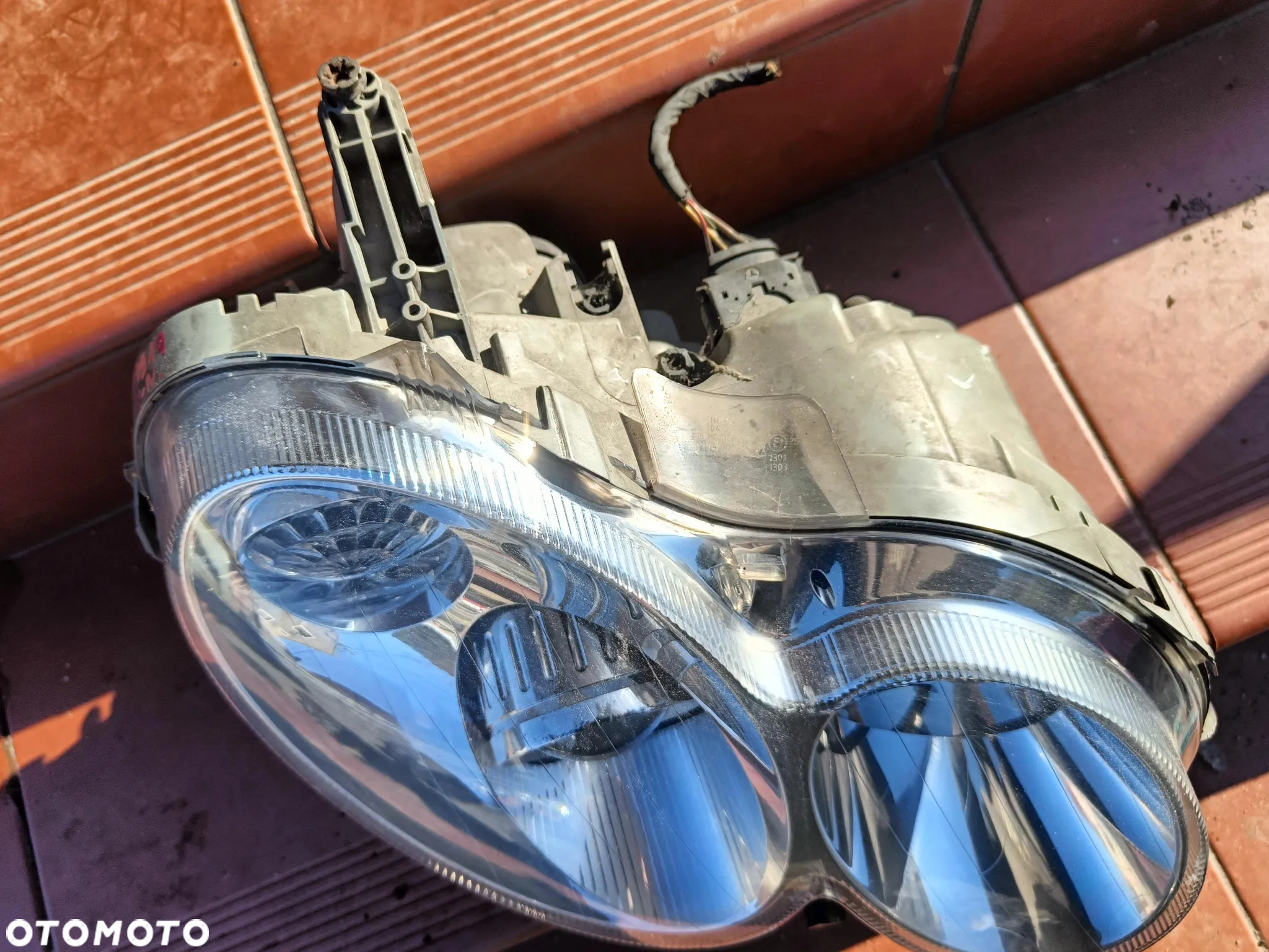 MERCEDES W209 CLK LAMPA PRZÓD PRZEDNIA BI XENON NIE SKRĘTNY PRAWA - 7