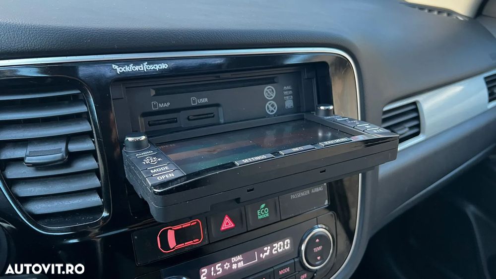 Mitsubishi Outlander - 17