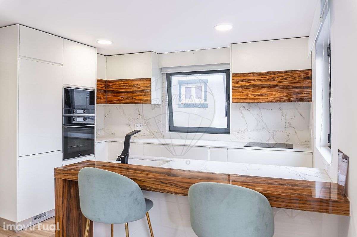 Moradia T8 para venda - Grande imagem: 2/15