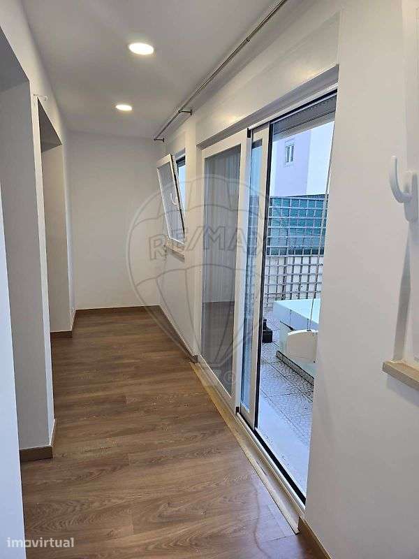 Apartamento T2 para arrendamento - Grande imagem: 5/15