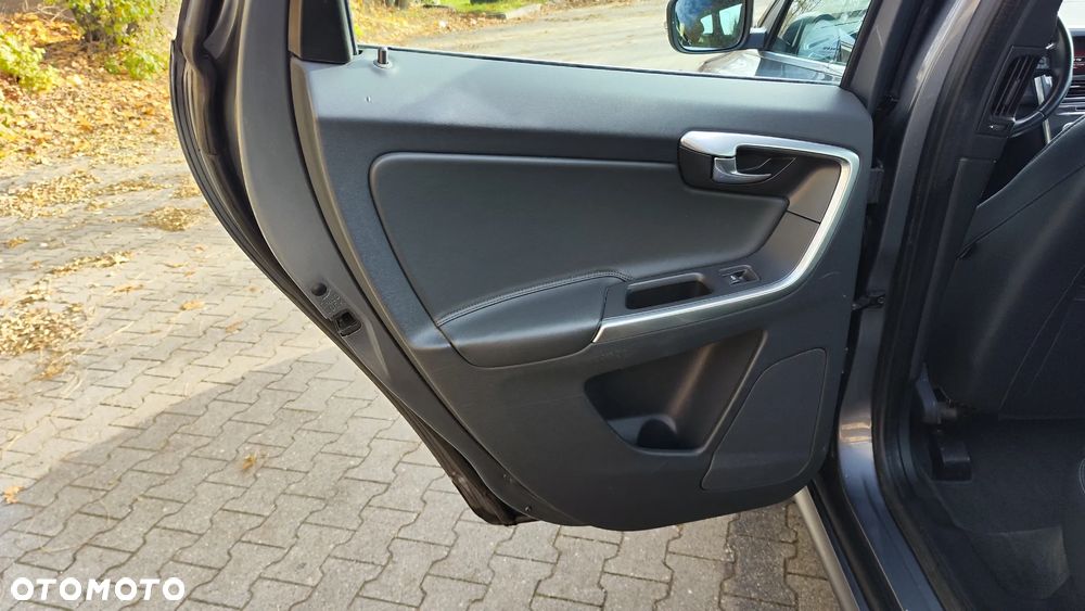 Volvo XC 60 D3 Summum - 21