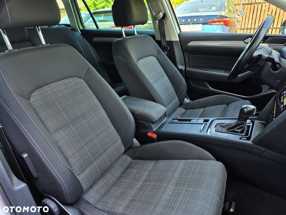 Volkswagen Passat 2.0 TDI EVO Business DSG - 15