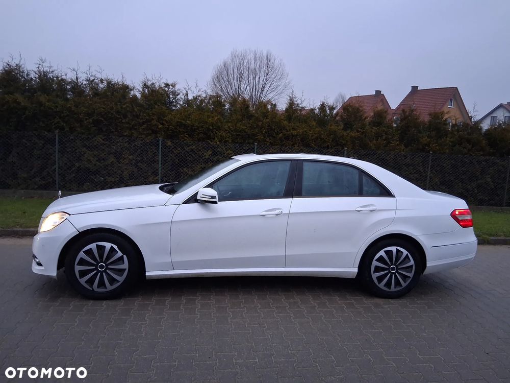 Mercedes-Benz Klasa E 200 CDI DPF BlueEFFICIENCY Automatik - 3