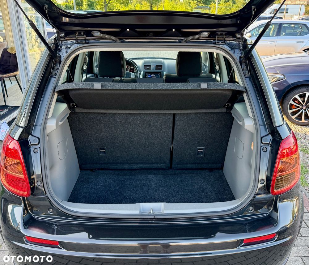 Suzuki SX4 1.6 Premium 4WD - 24