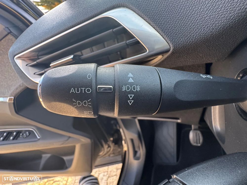 Peugeot 3008 - 21