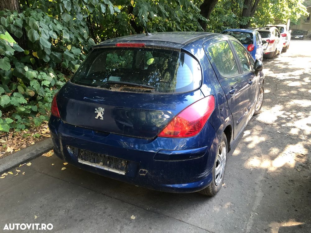 Dezmembrez Peugeot 308 albastru 1.6 HDI 2008 - 7