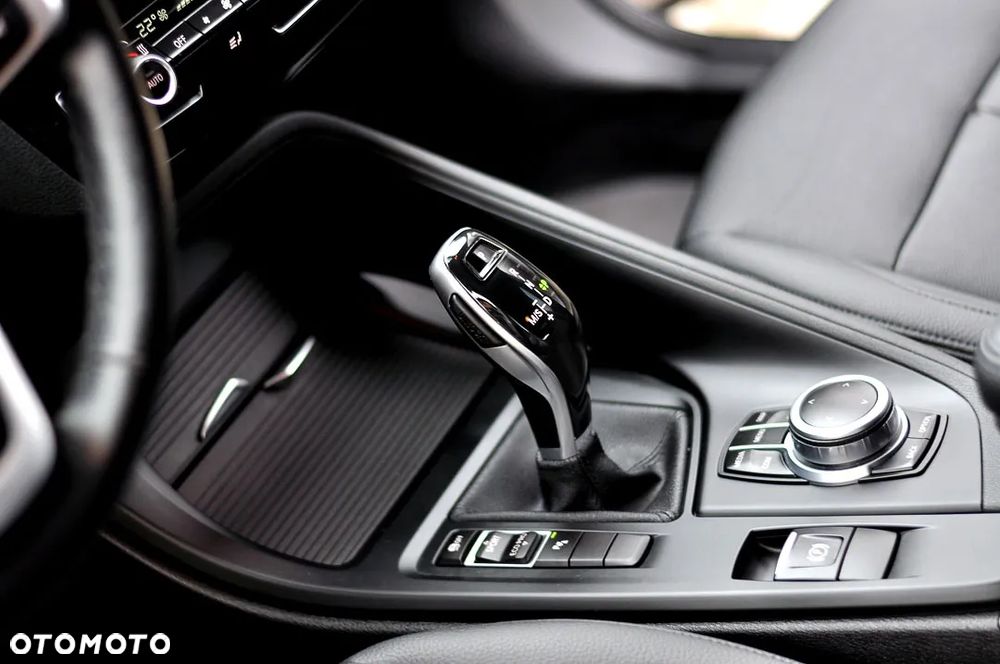 BMW X1 sDrive18d Business Edition - 27