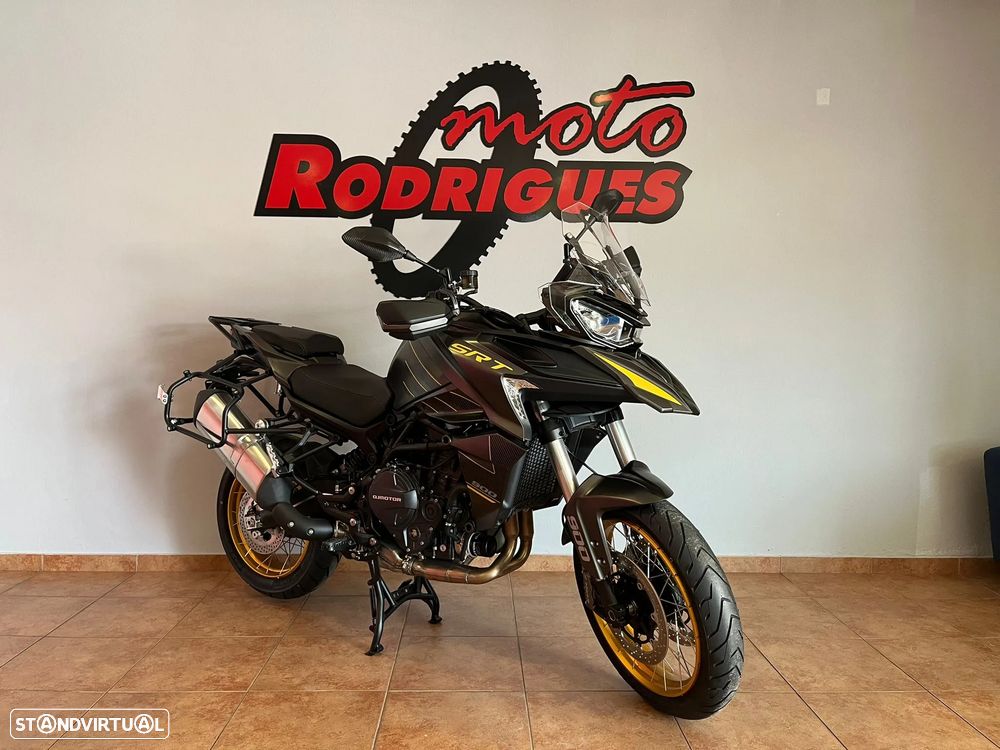 QJ Motor SRT 900SX - OFERTA 3 MALAS ALUMÍNIO + EQUIPAMENTO (NOVO MODELO)