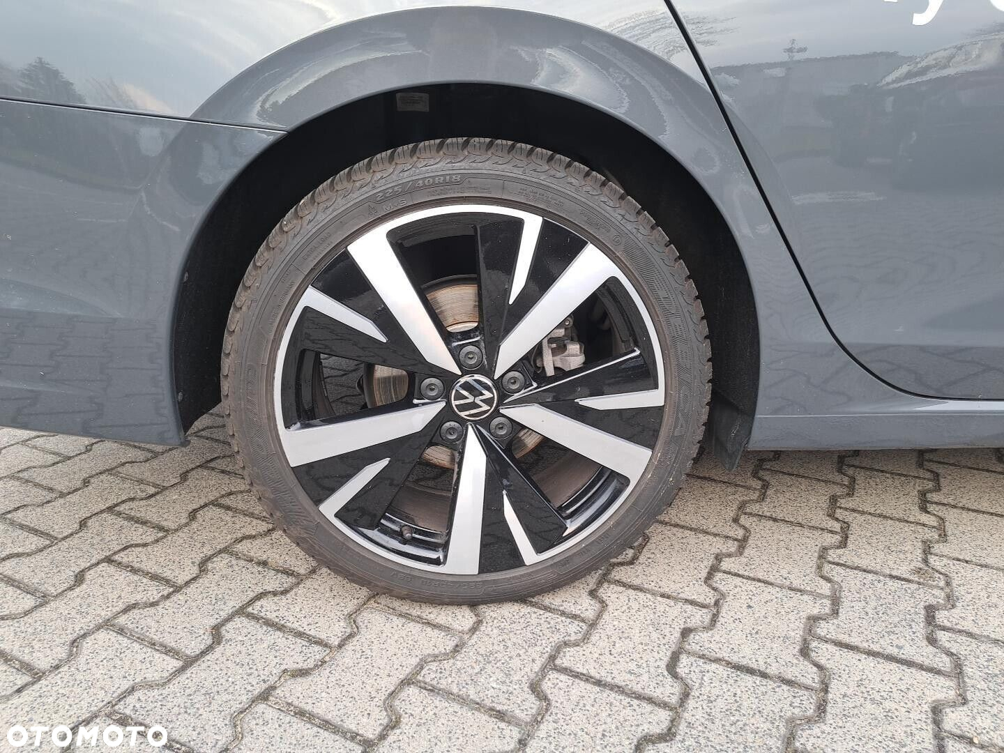 Volkswagen Golf - 18