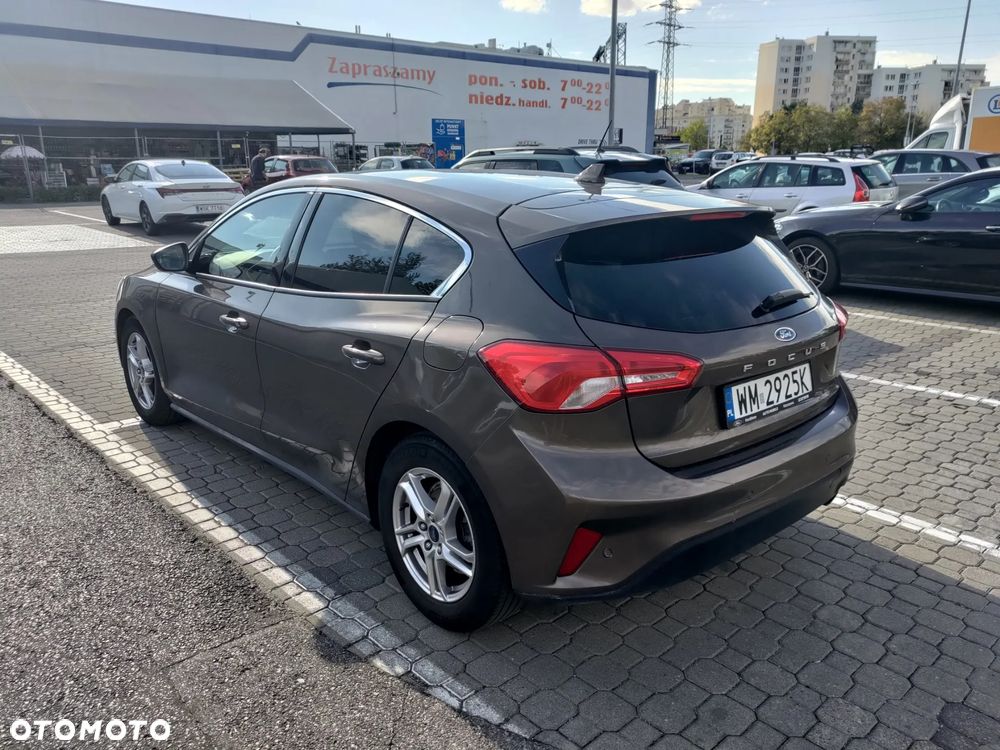 Ford Focus - 8