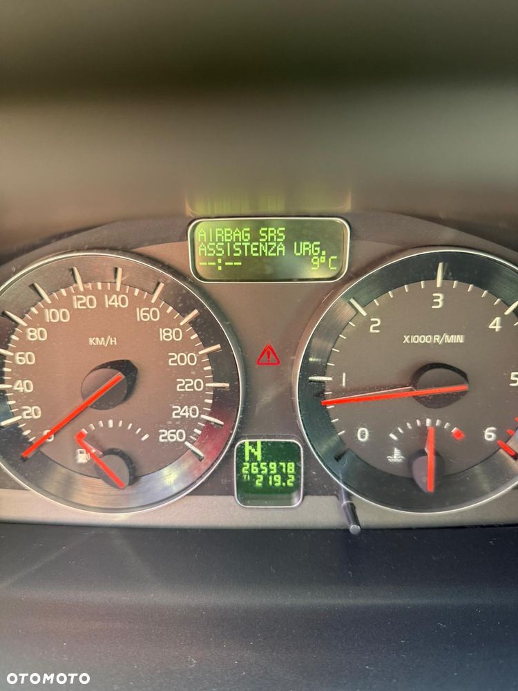 Volvo C30 ver-d5 - 11