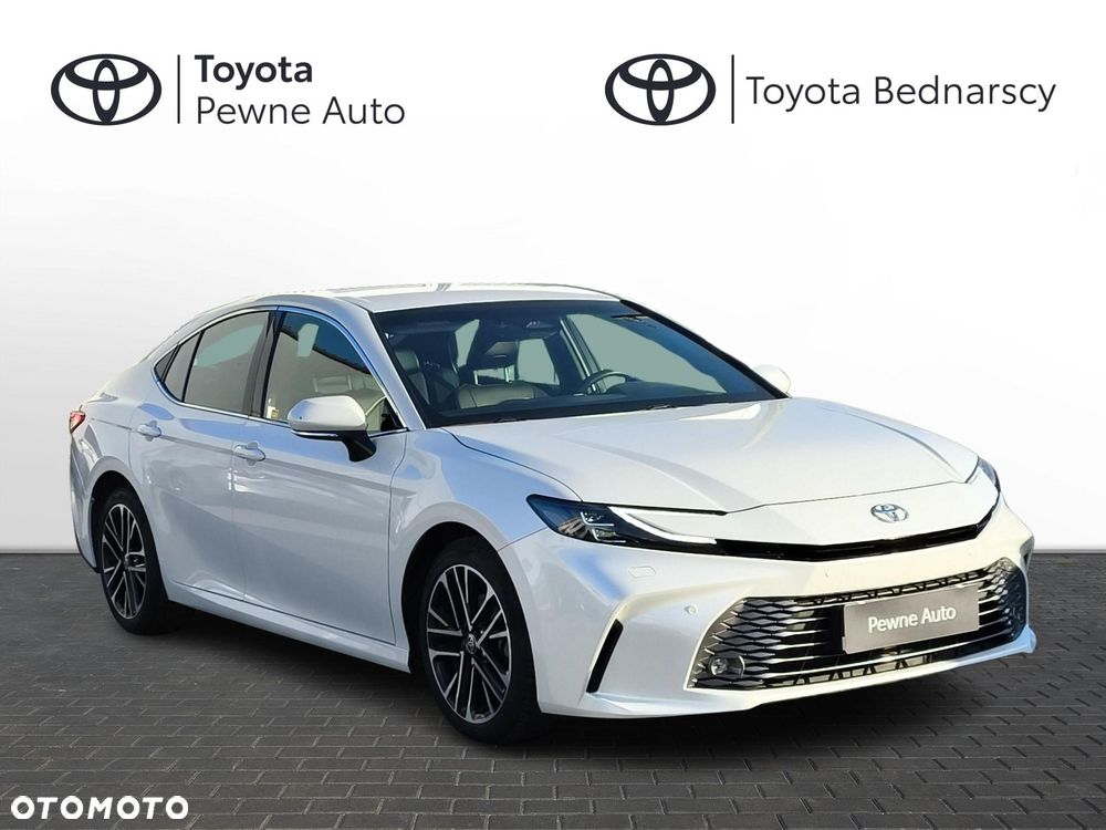 Toyota Camry - 5