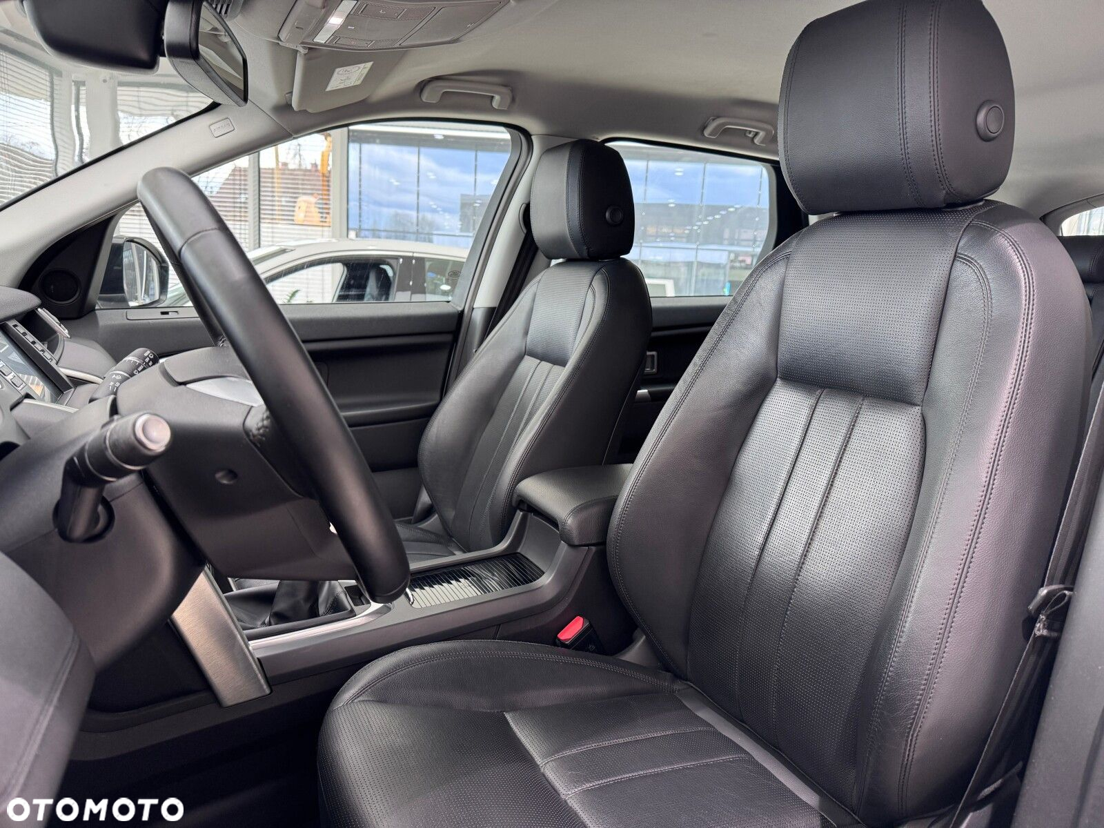 Land Rover Discovery Sport 2.0 TD4 SE - 10