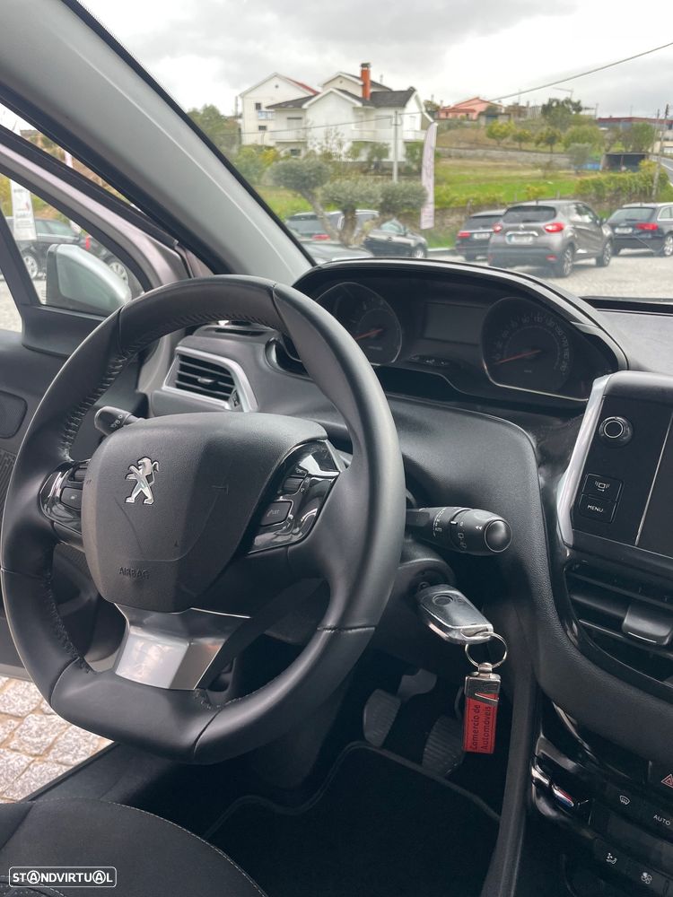 Peugeot 208 1.6 e-HDi Active - 8