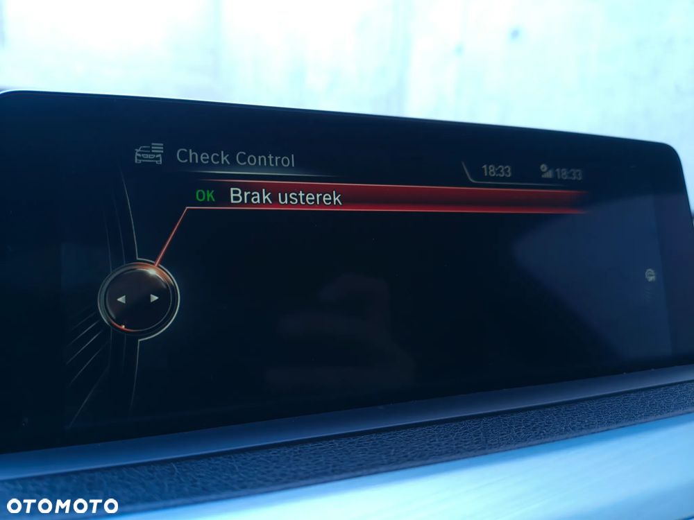 BMW Seria 3 320d Sport Line - 17