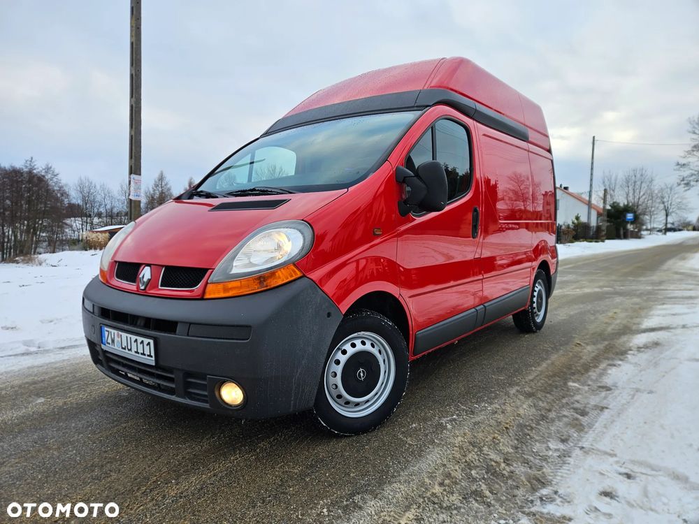 Renault TRAFIC - 1