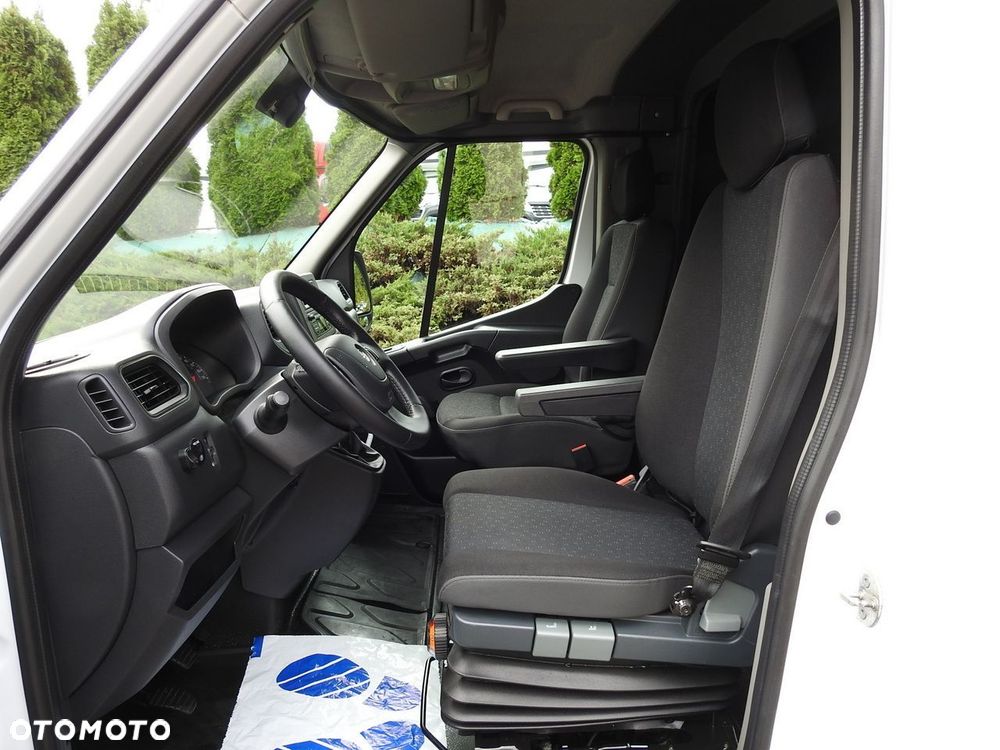 Opel MOVANO PLANDEKA 10 PALET WEBASTO TEMPOMAT KLIMATYZACJA LEDY PNEUMATYKA  165KM - 25