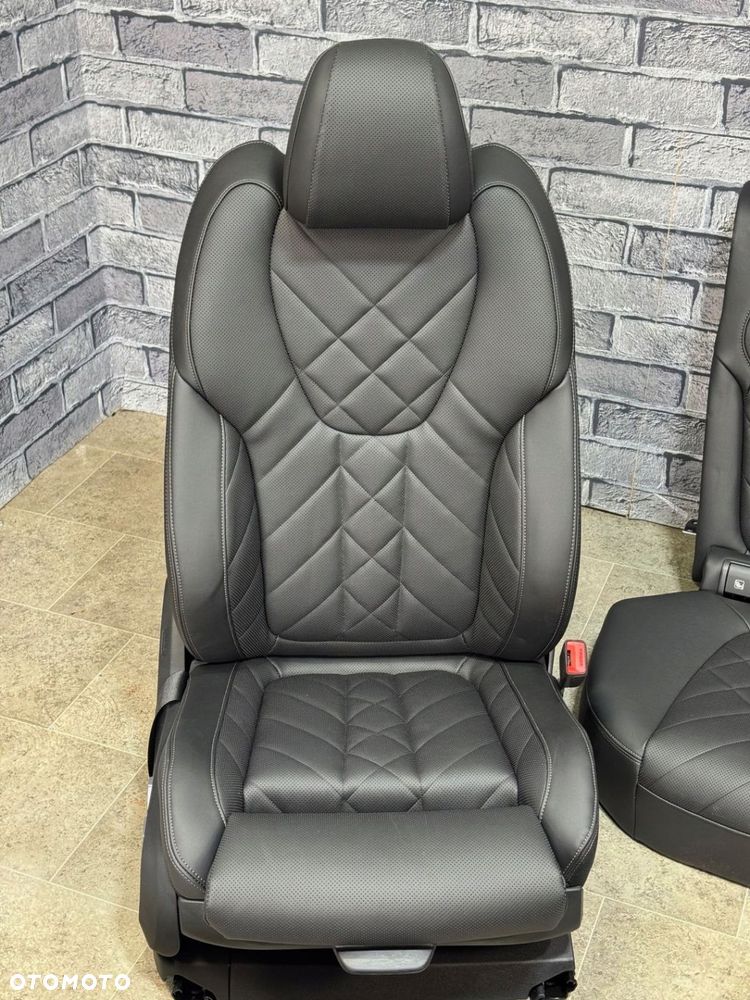 BMW X5 G05 WNĘTRZE FOTELE KANAPA BOCZKI M-PAKIET SKÓRA PODGRZEWANE SCHWARZ - 12