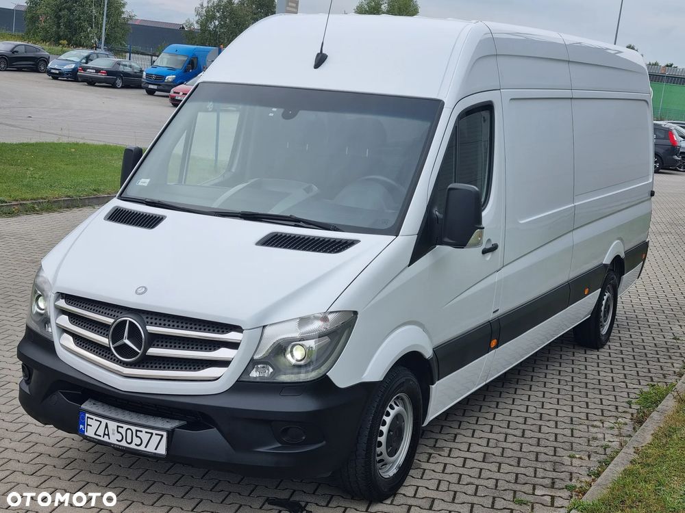Mercedes-Benz Sprinter - 40