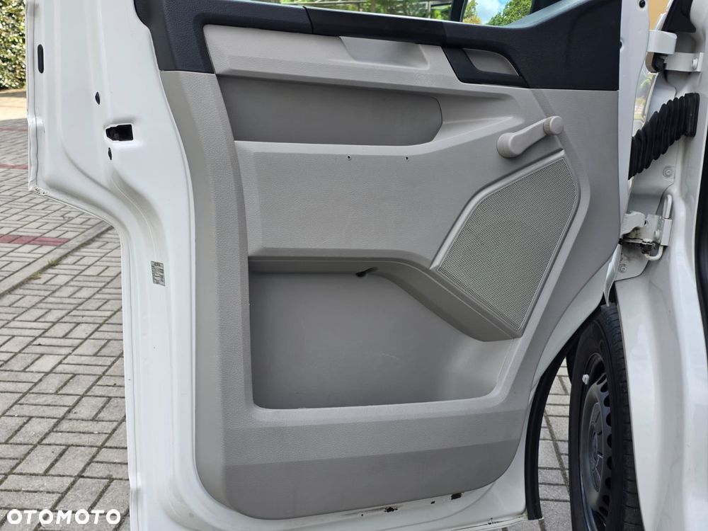 Volkswagen Transporter T6 - 18