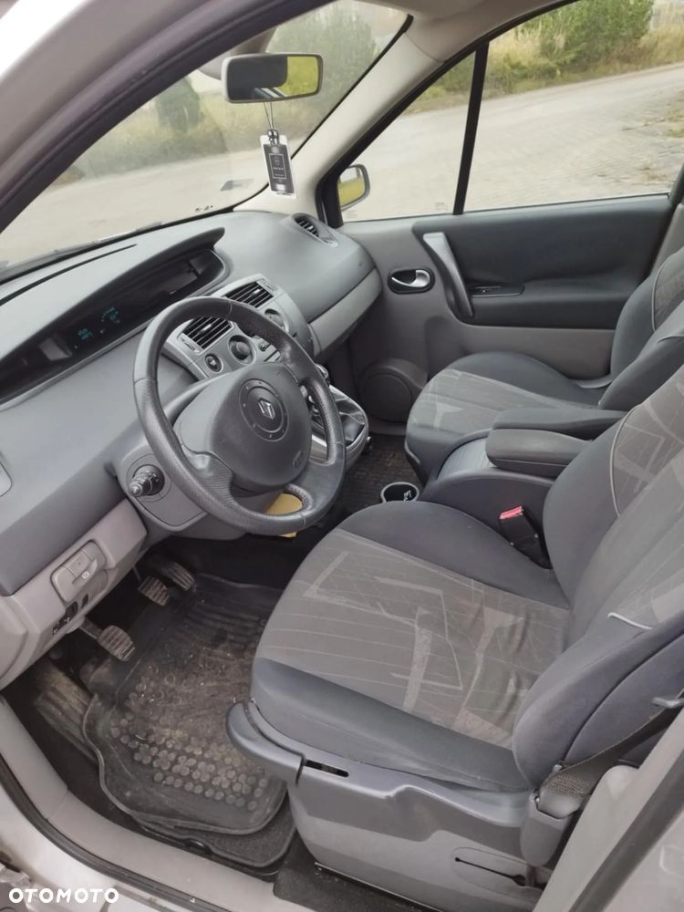 Renault Scenic 2.0 16V Confort Expression - 7