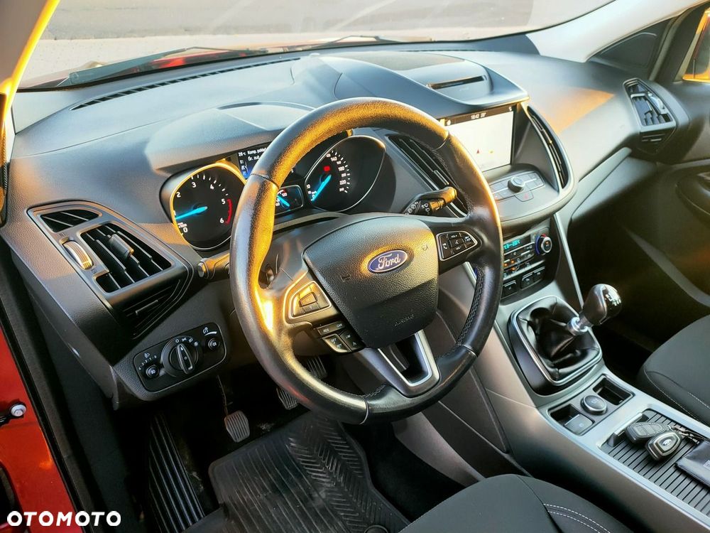 Ford Kuga - 11