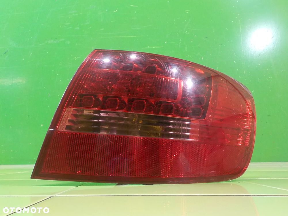 AUDI A6 C6 3.0 TDI 06r KOMBI lampa prawa tyl 89037056 - 2