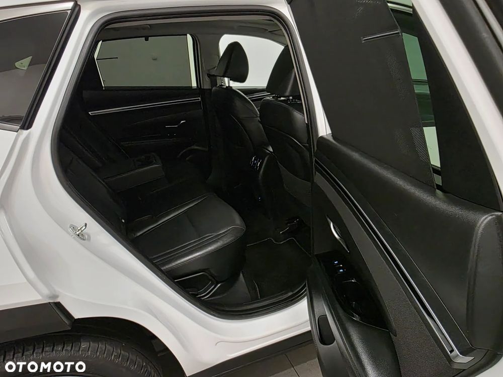 Hyundai Tucson 1.6 CRDi 48V-Hybrid 2WD DCT Prime - 32