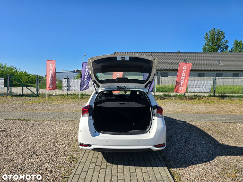 Toyota Auris 1.6 Premium - 12